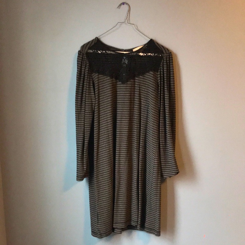 Loft dress, size small! Gray $ black stripes with black lace.